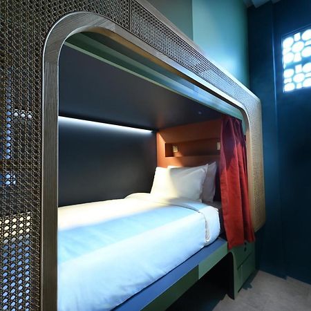 Dream Chaser Boutique Capsule Hotel Singapore Exterior foto