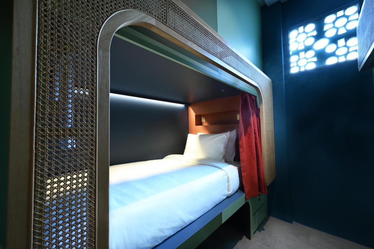 Dream Chaser Boutique Capsule Hotel Singapore Exterior foto