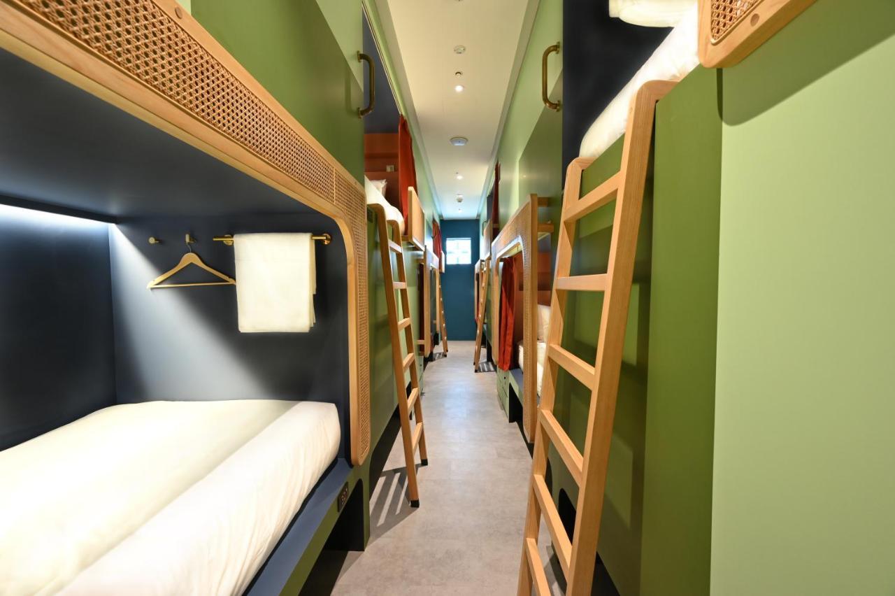 Dream Chaser Boutique Capsule Hotel Singapore Exterior foto